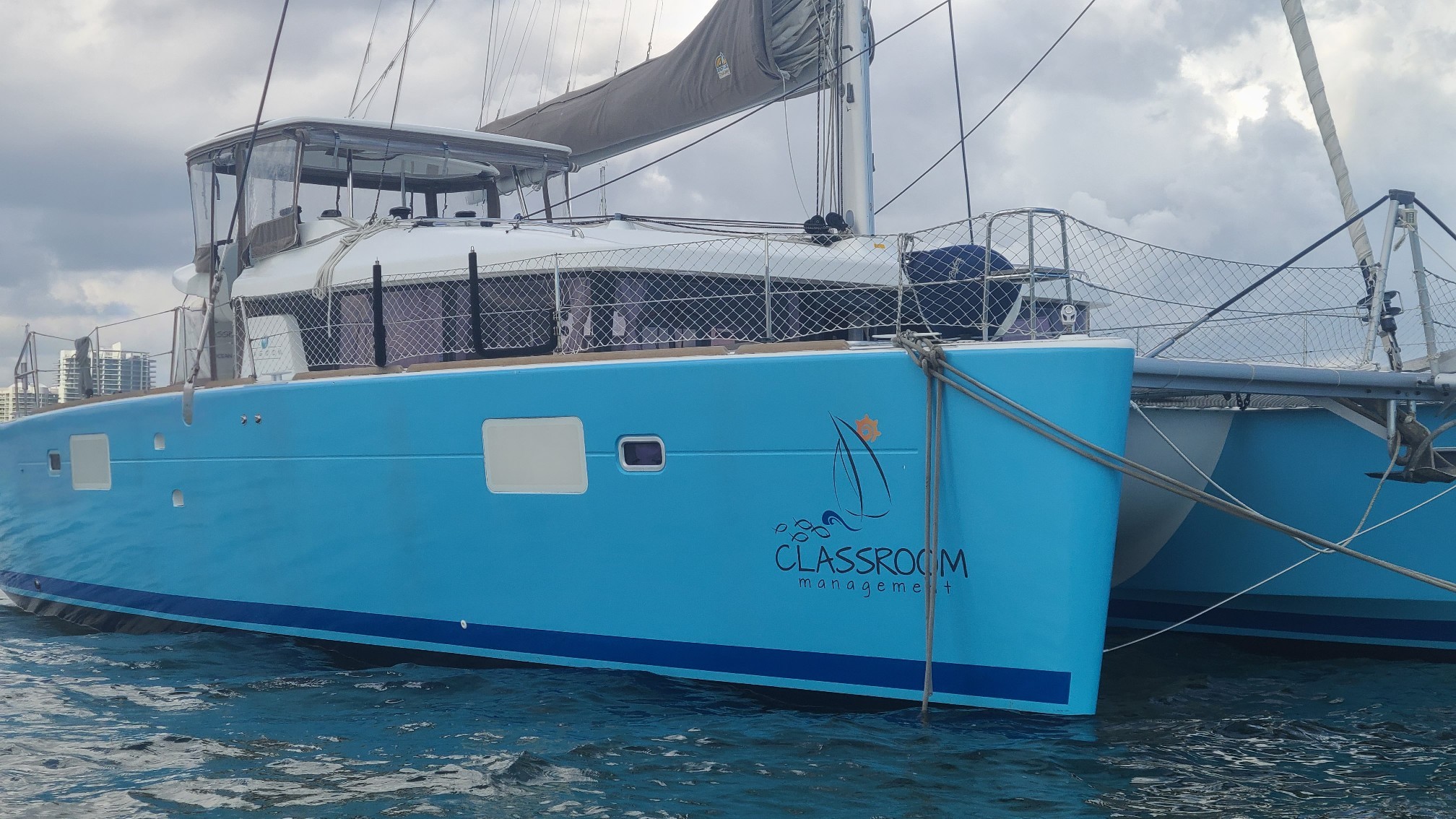 Used Sail Catamaran for Sale 2016 Lagoon 450 S Boat Highlights