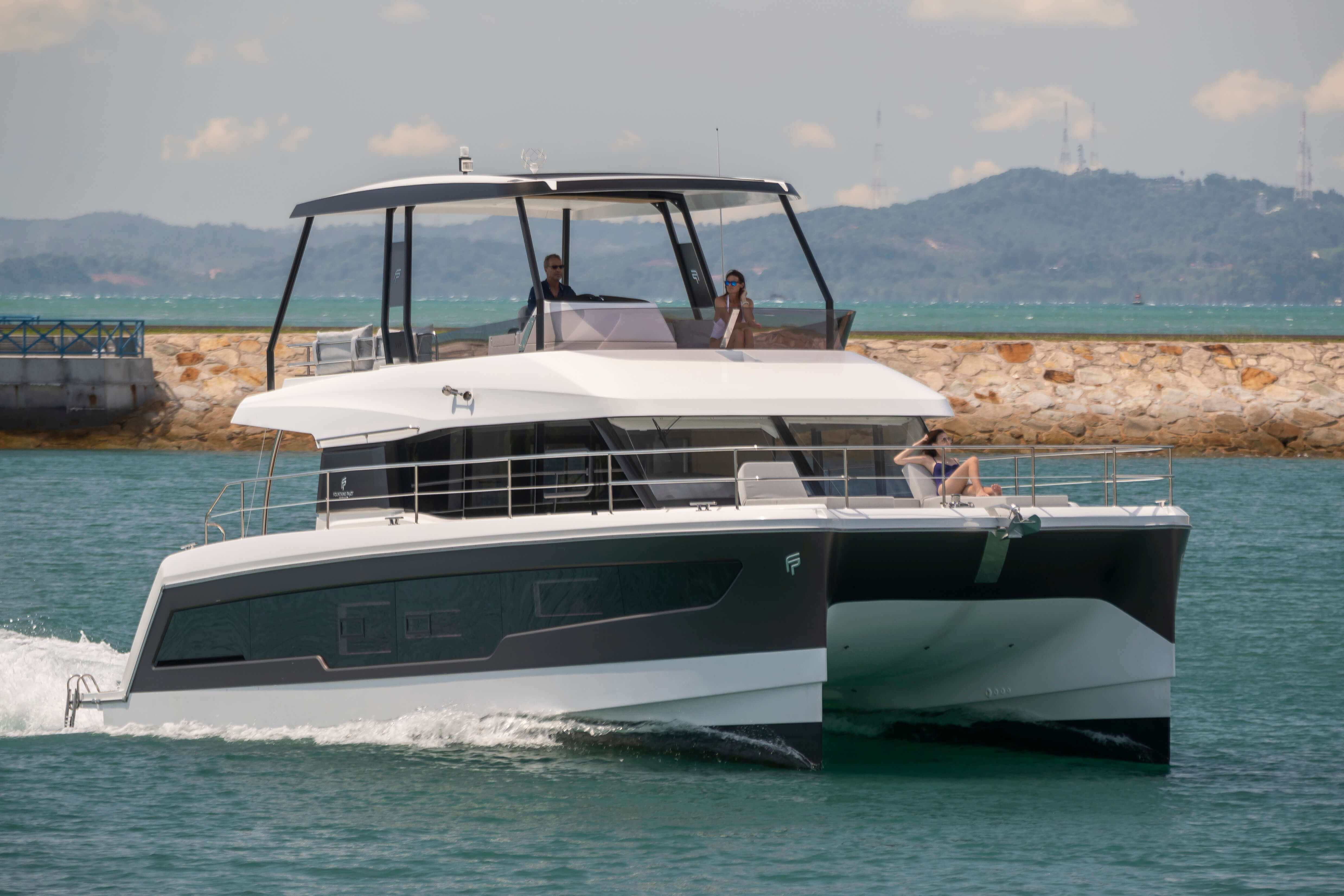 New Power Catamaran for Sale  MY 40 Boat Highlights