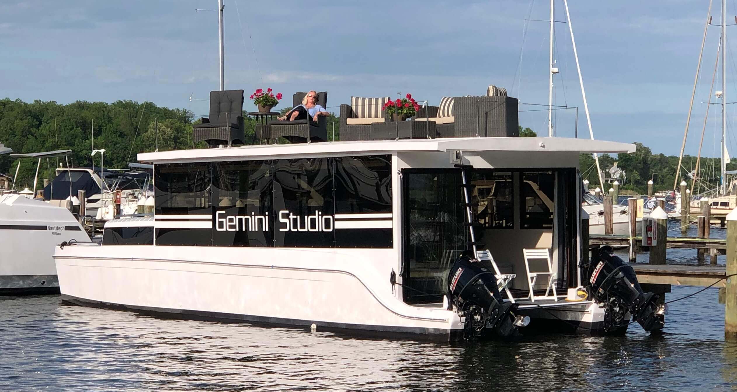 New Power Catamaran for Sale 2020 Freestyle Studio Boat Highlights