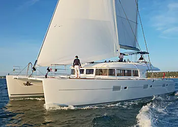 DRAGONFLY Sail Lagoon 620 