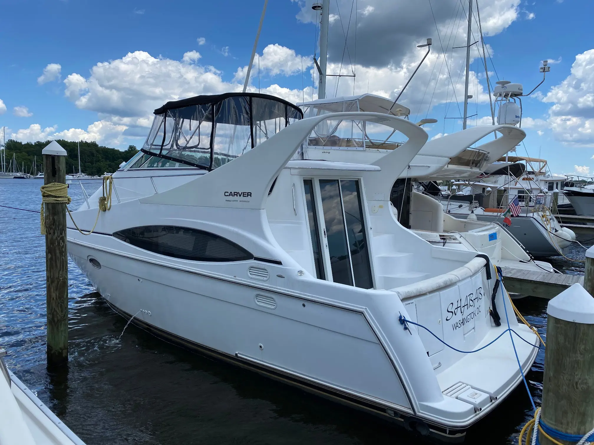 Used Power Monohull for Sale 2001 350 Mariner 