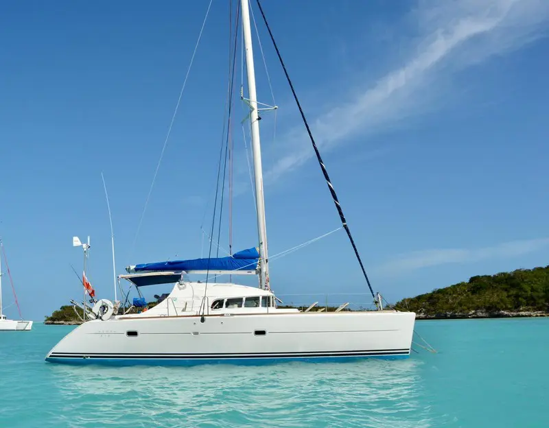 ONE LIFE Sail Lagoon 410