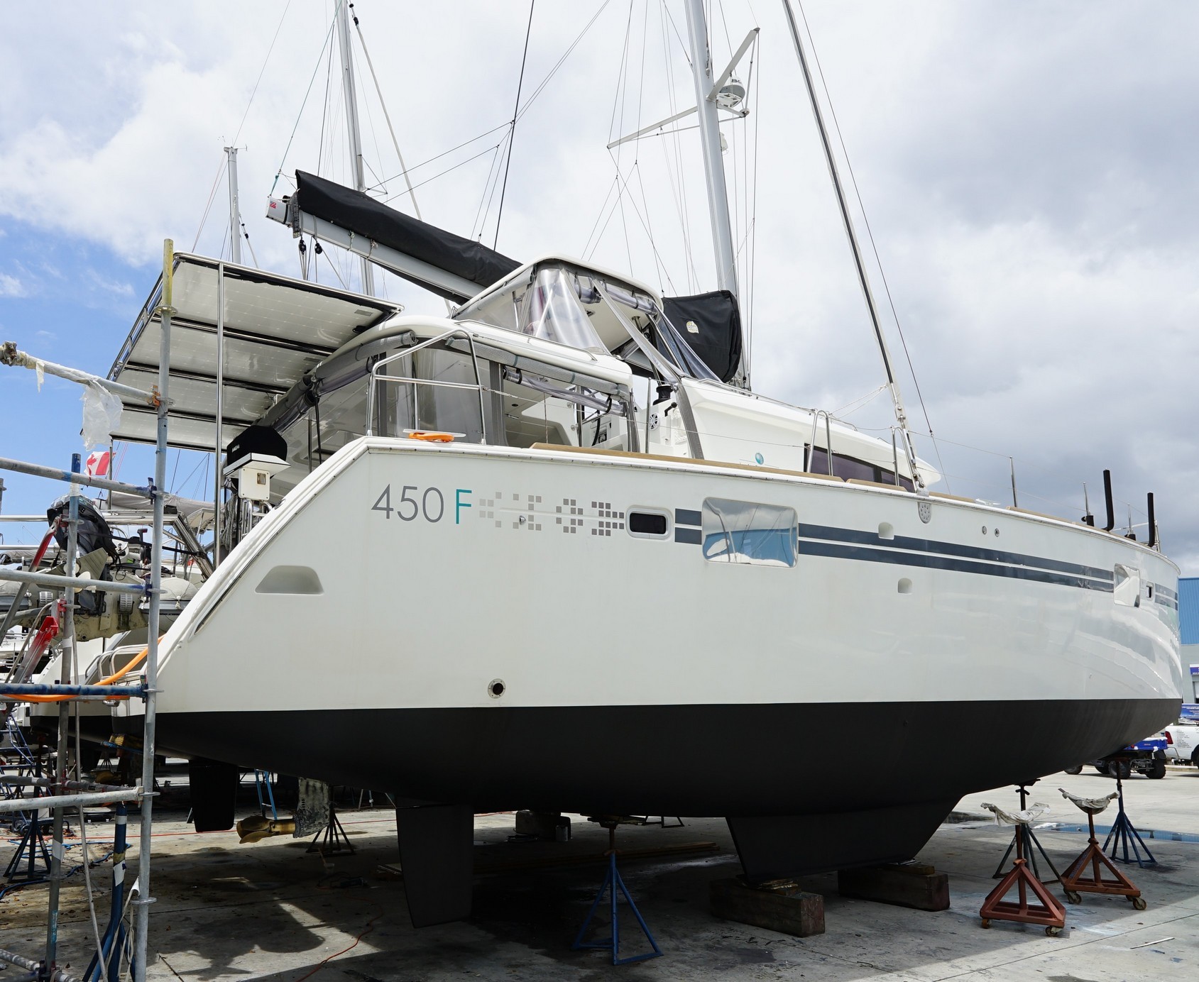 Used Sail Catamaran for Sale 2017 Lagoon 450 Boat Highlights