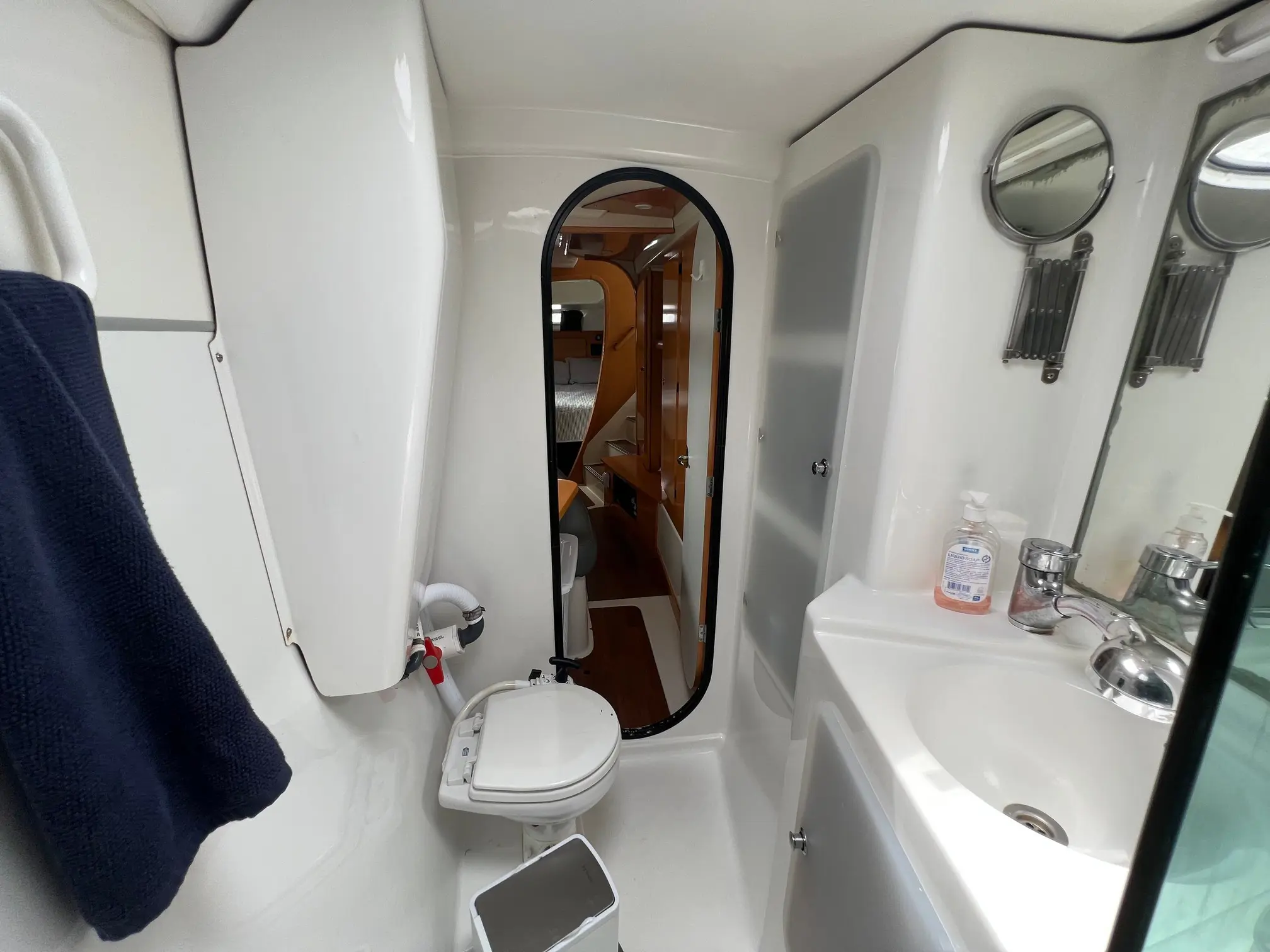 Used Sail Catamaran for Sale 2008 Fountaine Pajot Lavezzi 40 Layout & Accommodations