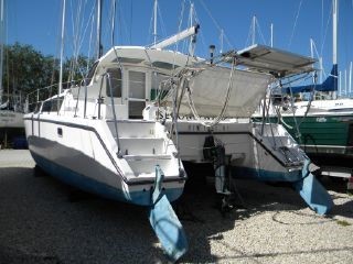 Used Sail Catamaran for Sale 2001 Gemini 105Mc Boat Highlights