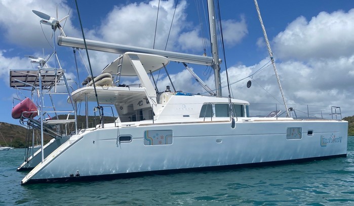 Used Sail Catamaran for Sale 2006 Lagoon 440 Boat Highlights