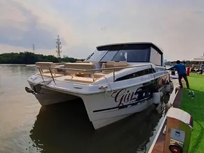 2019 Aquila 36 Cruiser 