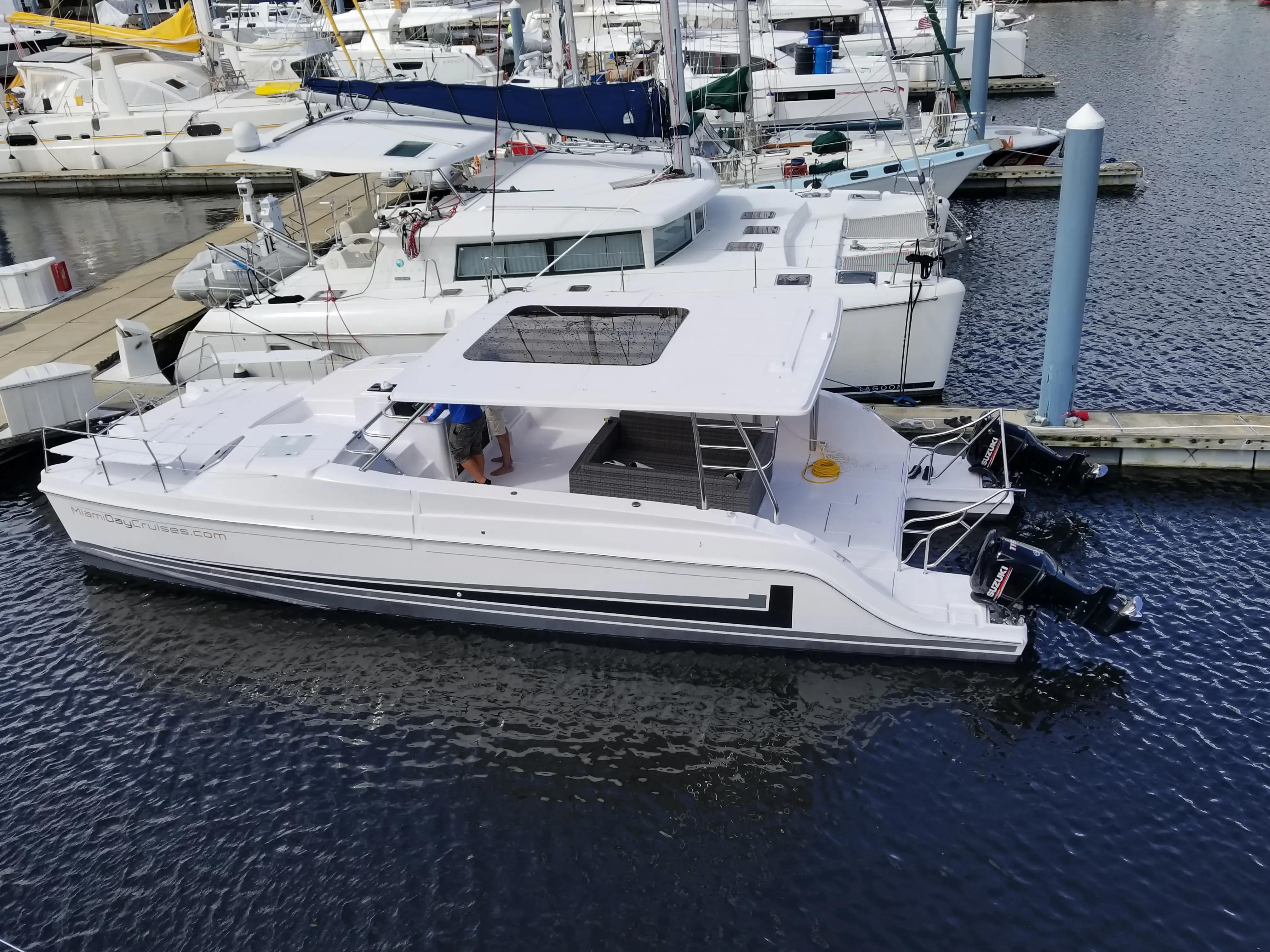 Used Power Catamaran for Sale 2018 Freestyle 399 Power 