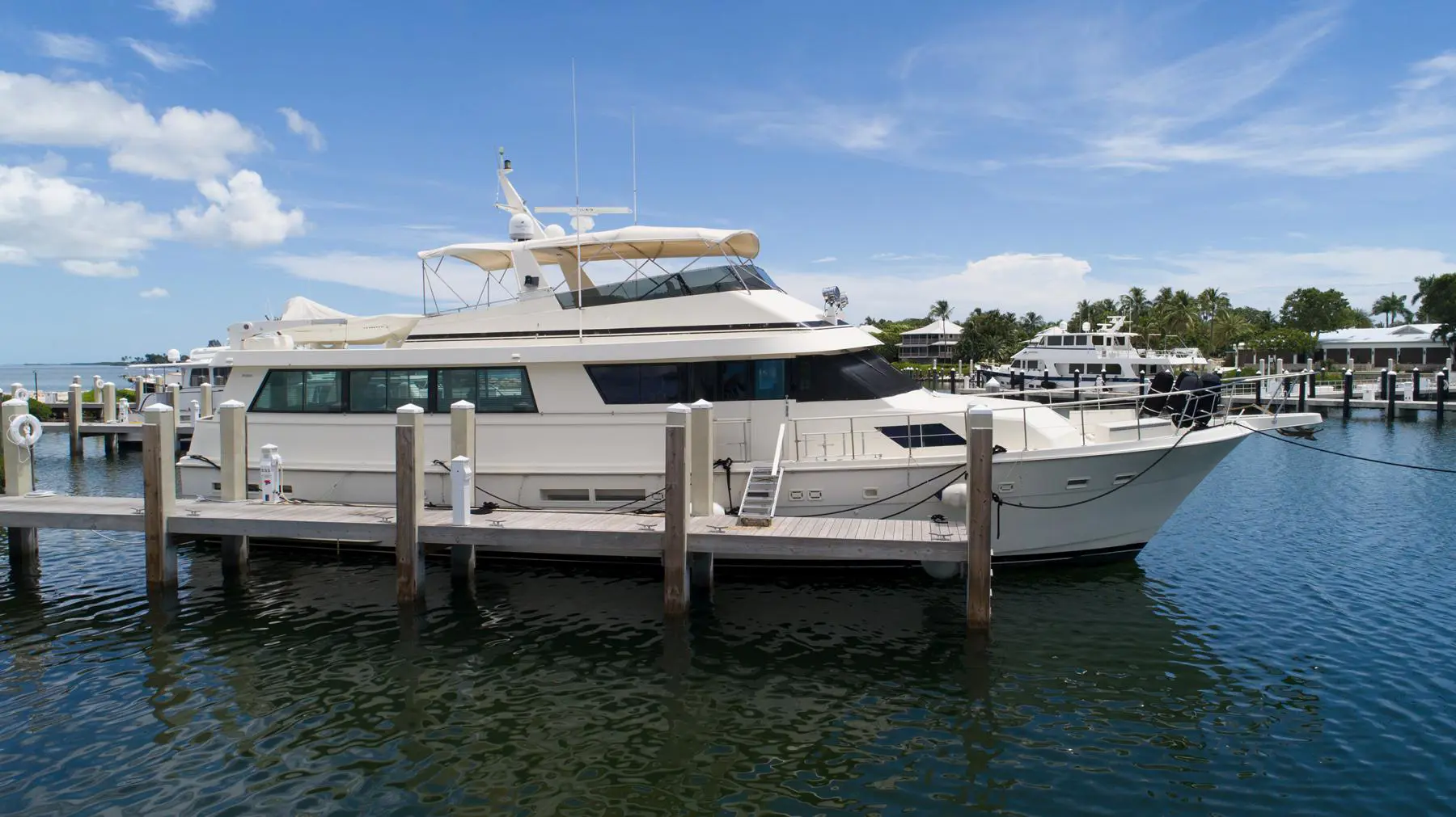 Used Power  for Sale 1998 Hatteras 70 