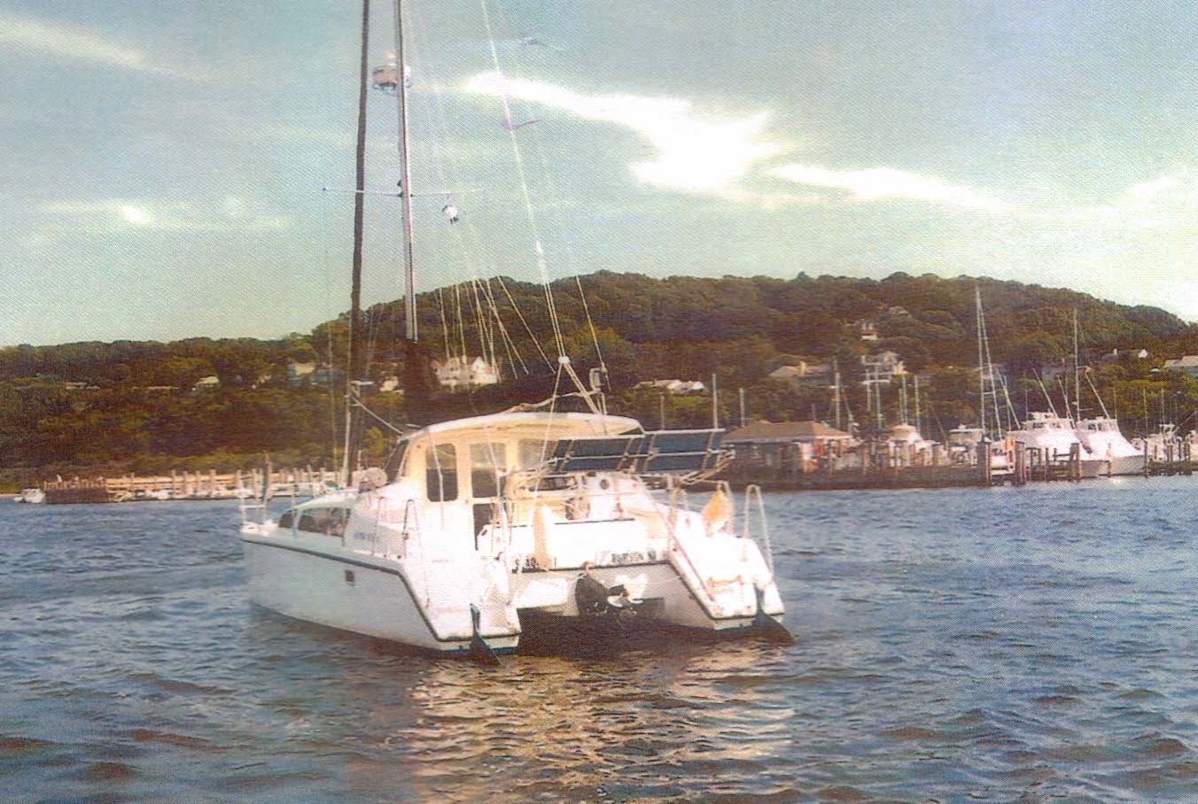 Used Sail Catamaran for Sale 2001 Gemini 105Mc Boat Highlights