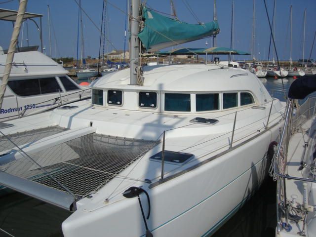 Used Sail Catamaran for Sale 2001 Lagoon 380 Boat Highlights