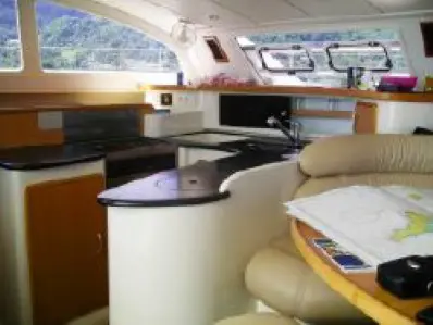 Used Sail Catamaran for Sale 2005 Leopard 43  Layout & Accommodations Image Gallery