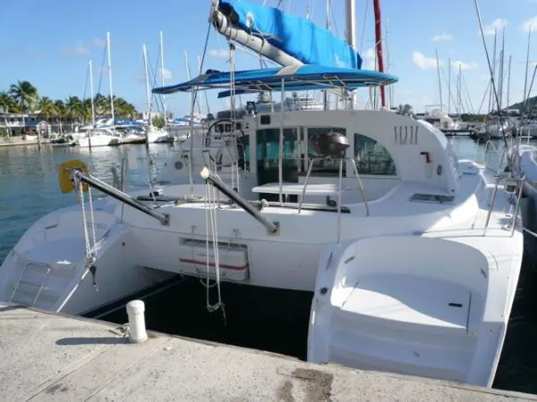 Used Sail Catamaran for Sale 2004 Lagoon 380 Boat Highlights