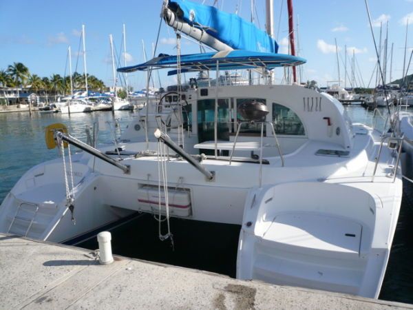 Used Sail Catamaran for Sale 2004 Lagoon 380 Boat Highlights