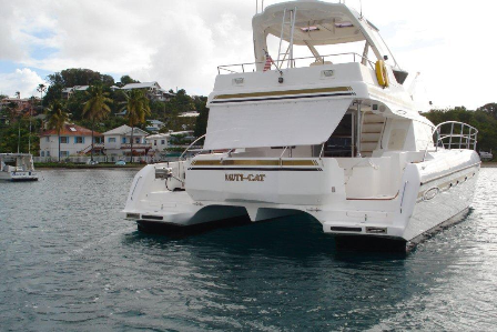 Used Power Catamaran for Sale 2007 Africat 420 Boat Highlights