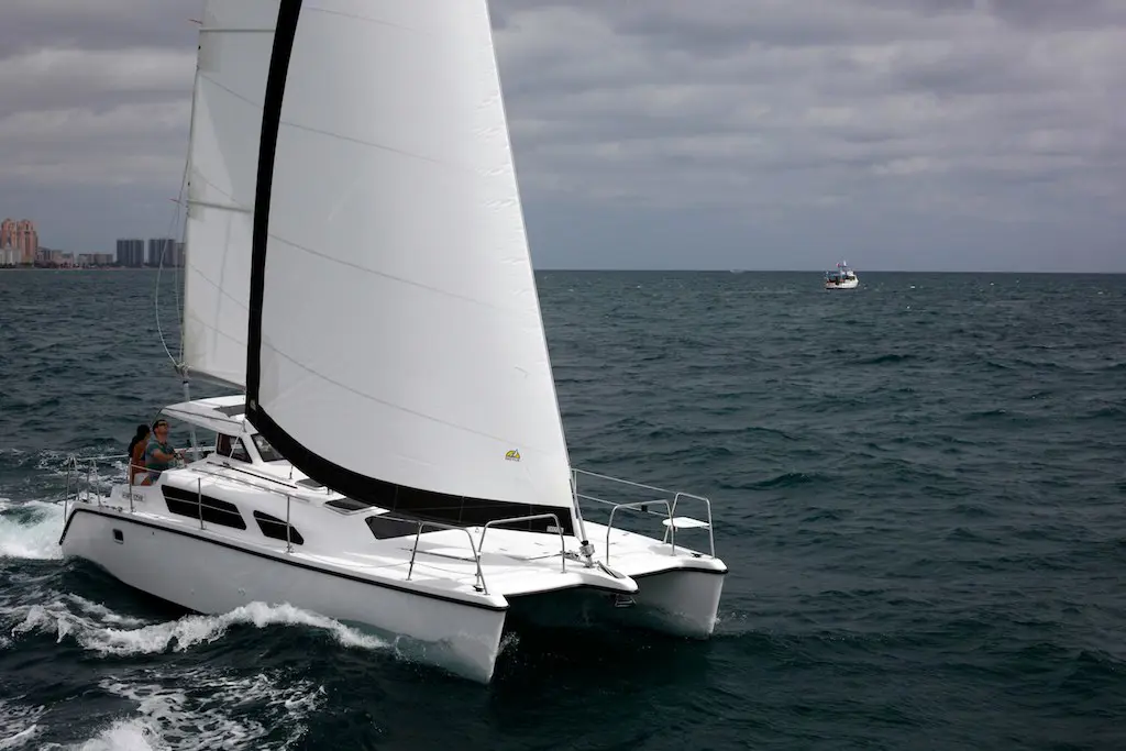 HULL 1111 Sail Gemini 105Mc