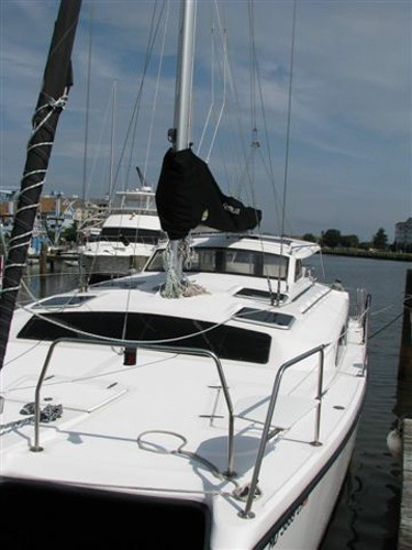 Used Sail Catamaran for Sale 2011 Gemini 105Mc Boat Highlights