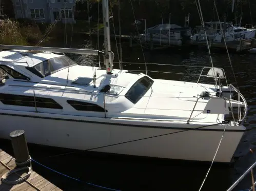 Used Sail Catamaran for Sale 2004 Gemini 105Mc Boat Highlights