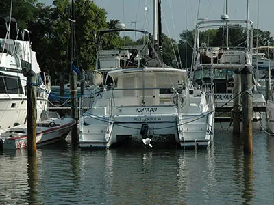 2004 PERFORMANCE CRUISING Gemini 105Mc