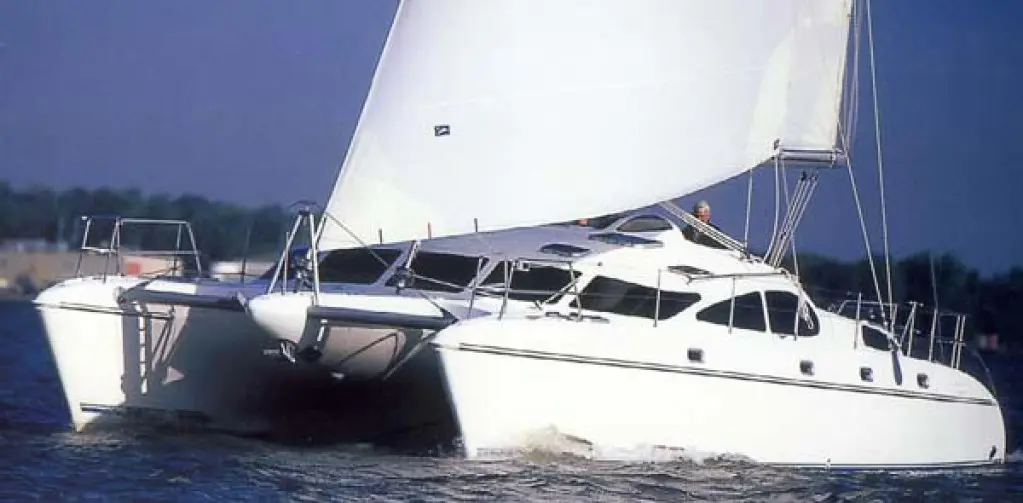 BLUE MOON Sail Prout 46