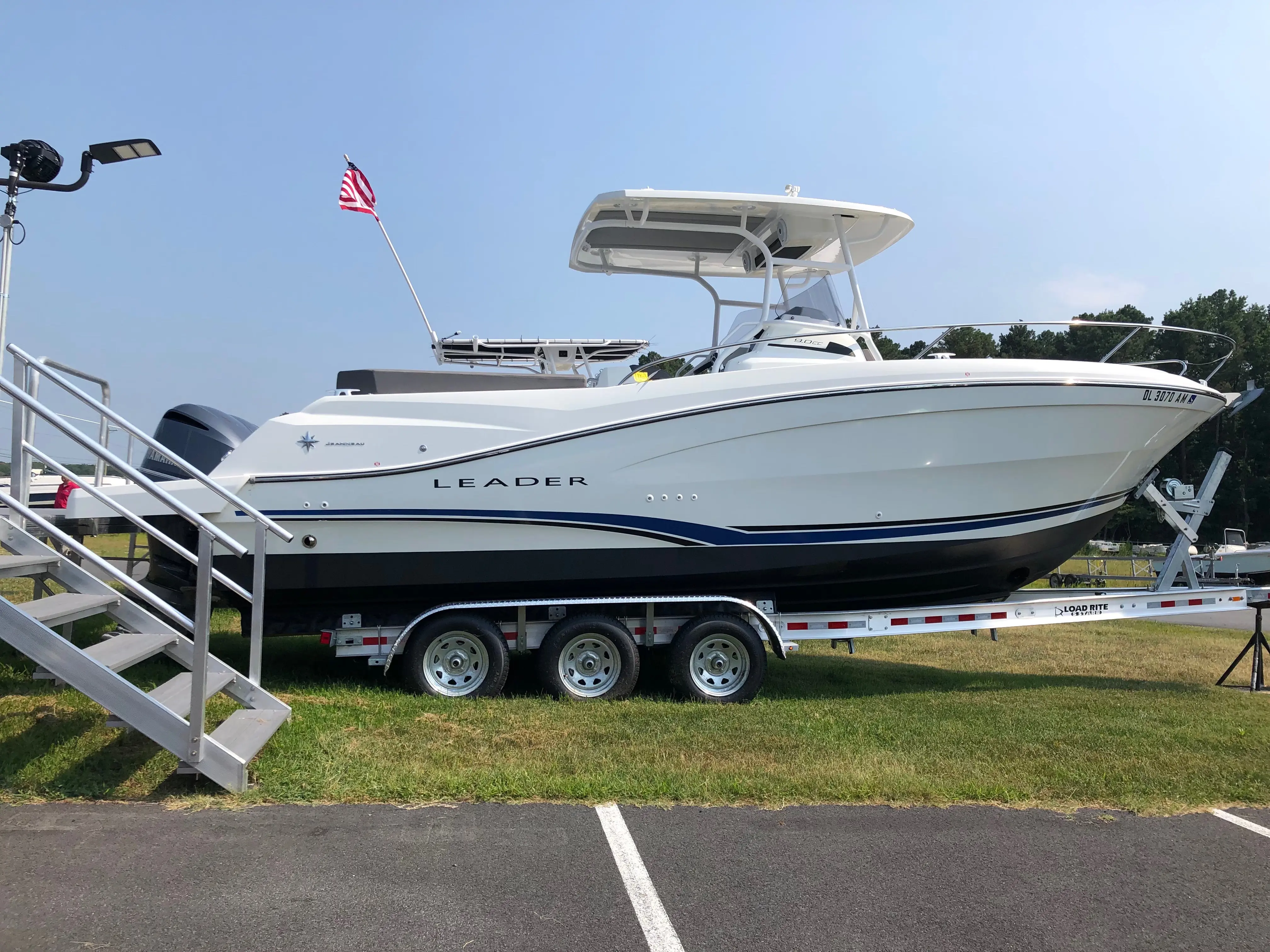 2019 JEANNEAU Leader 9.0CC