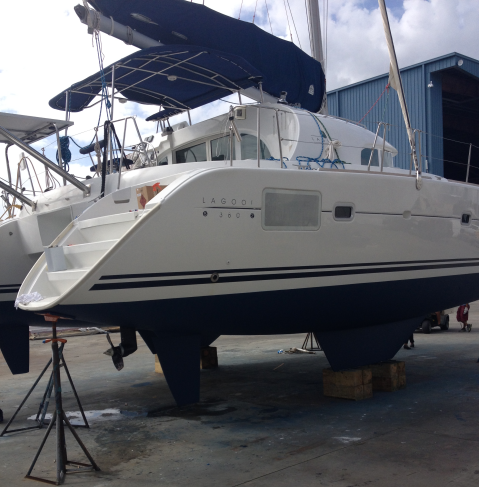 Used Sail Catamaran for Sale 2005 Lagoon 380 S2 Boat Highlights