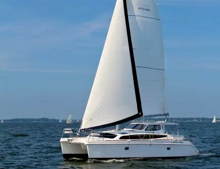 HULL 1205 Sail Legacy 35