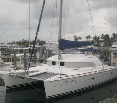 MUCHO GUSTO Sail Lagoon 380