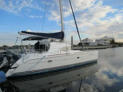 Used Sail Catamaran for Sale 2002 Lagoon 380 Boat Highlights