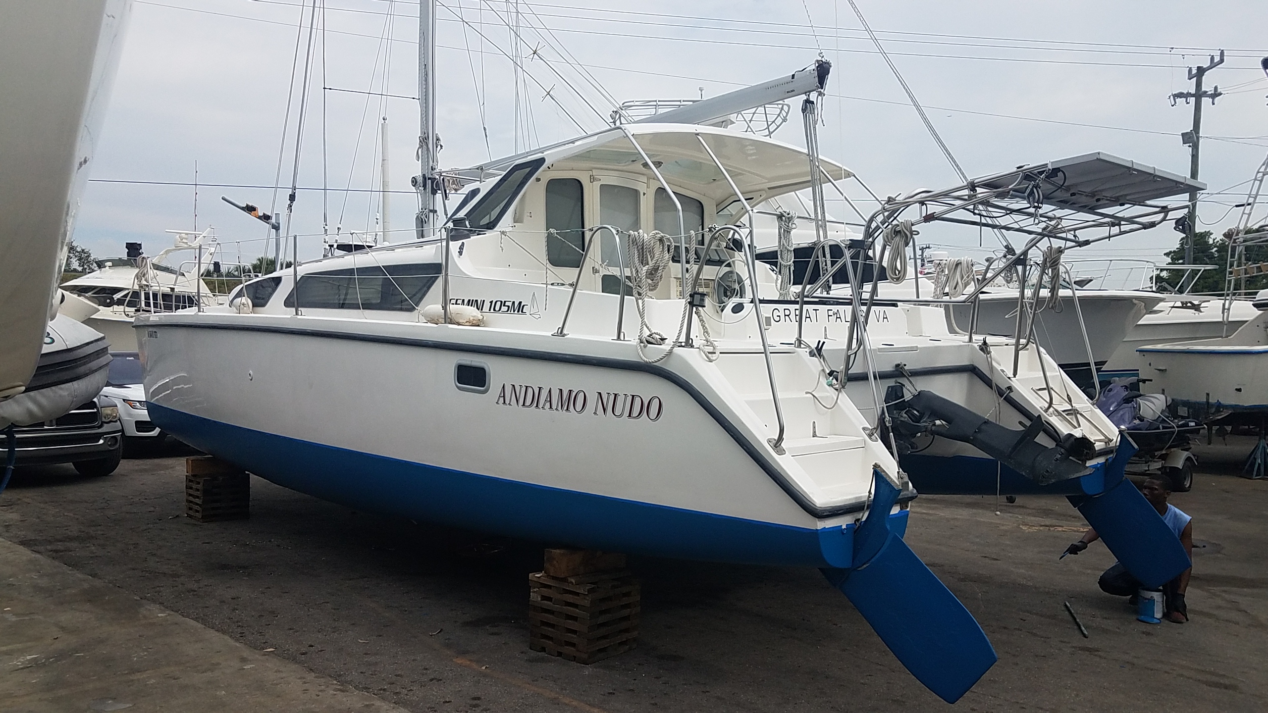 Used Sail Catamaran for Sale 2006 Gemini 105Mc Boat Highlights