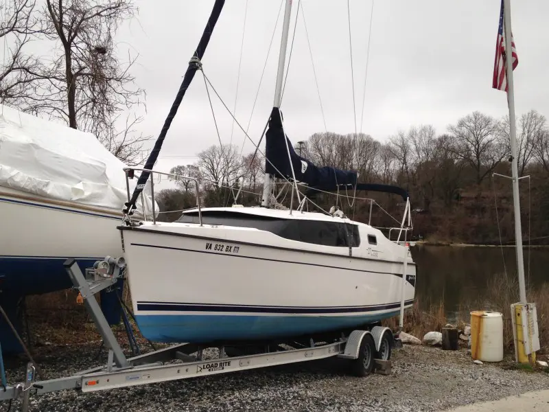 Used Sail Monohull for Sale 2010 Hunter 27E EDGE Boat Highlights