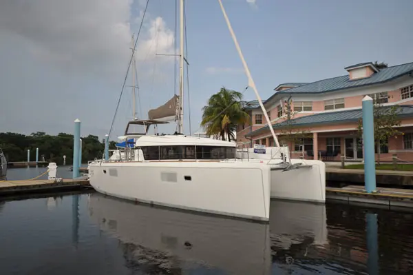 SAPPHIRE SOL Sail Lagoon 39