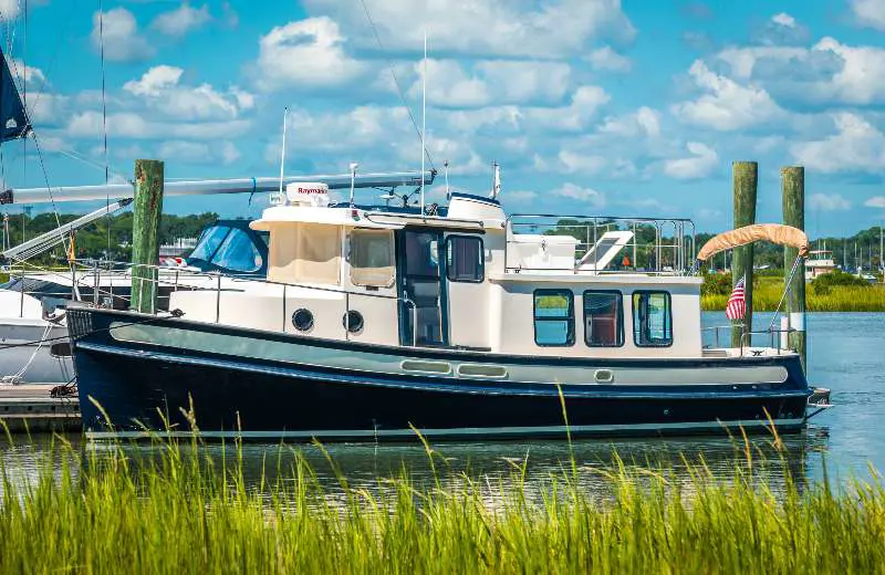 BLUE YONDER Power 32 Pilothouse Trawler