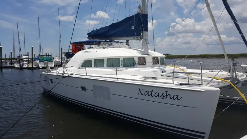 NATASHA Sail Lagoon 380