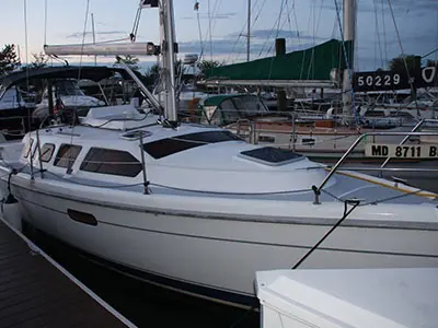 2000 HUNTER MARINE Hunter 310