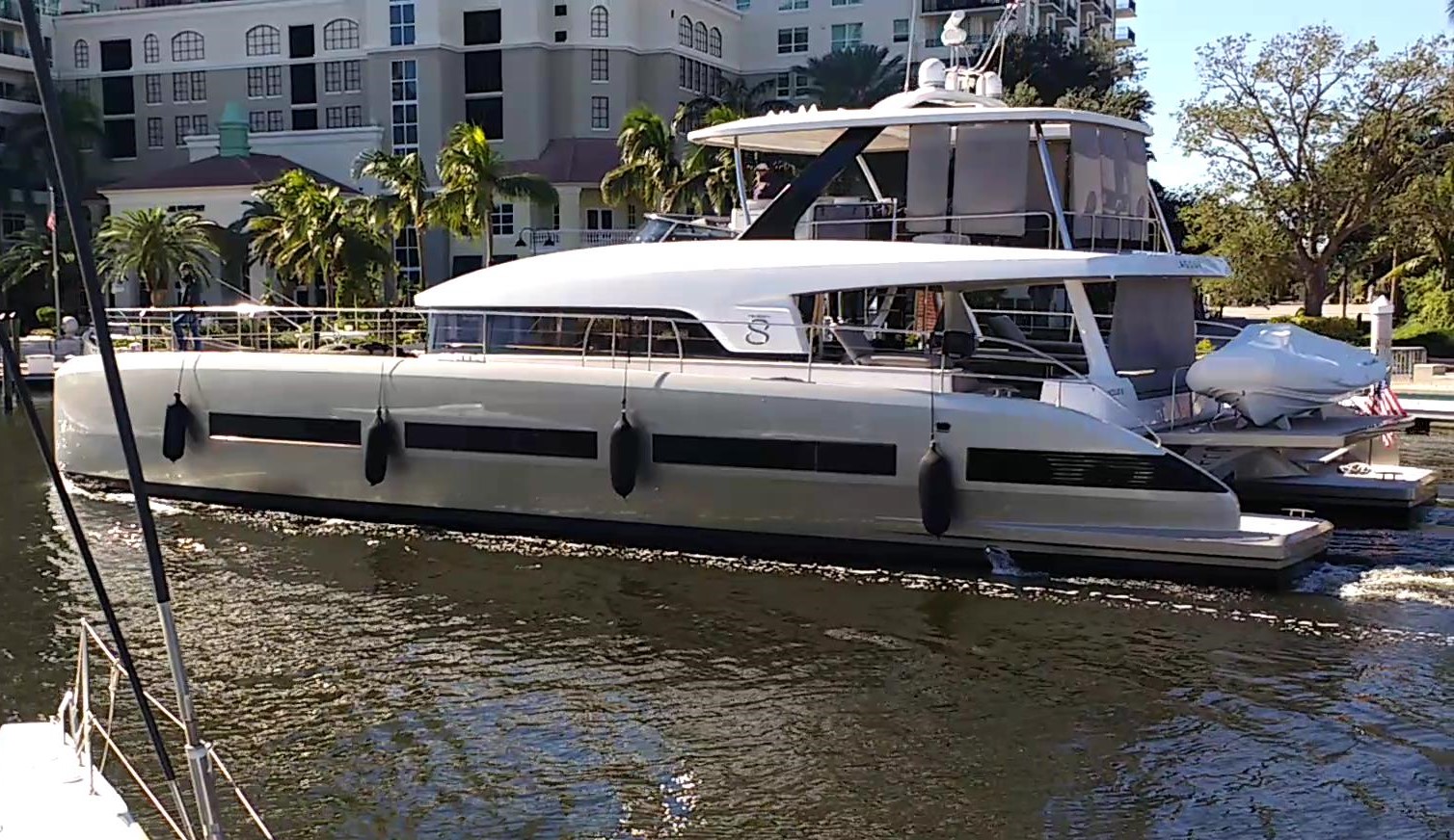 Used Power Catamaran for sale DOUBLE DOWN 2018 LAGOON