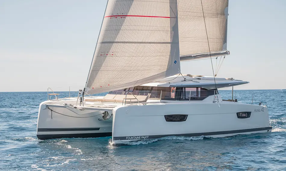 BROCHURE-FOUNTAINE PAJOT ASTREA 42 Sail Astrea 42