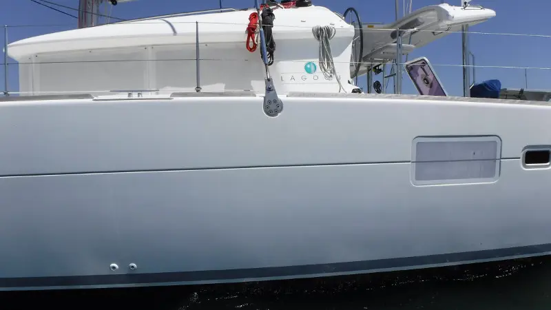 Used Sail Catamaran for Sale 2010 Lagoon 400 Boat Highlights