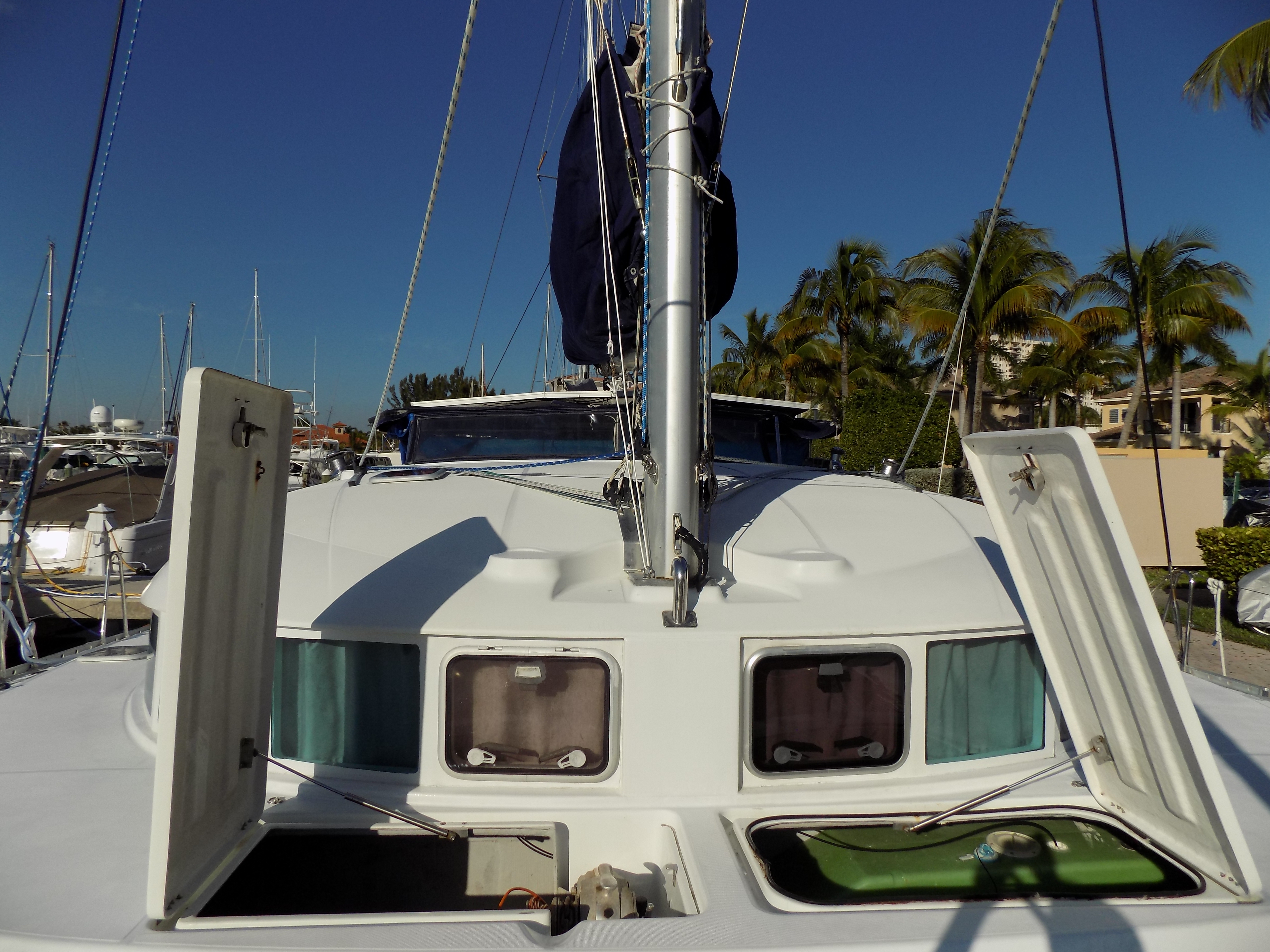 Used Sail Catamaran for Sale 2005 Lagoon 410 S2 Boat Highlights