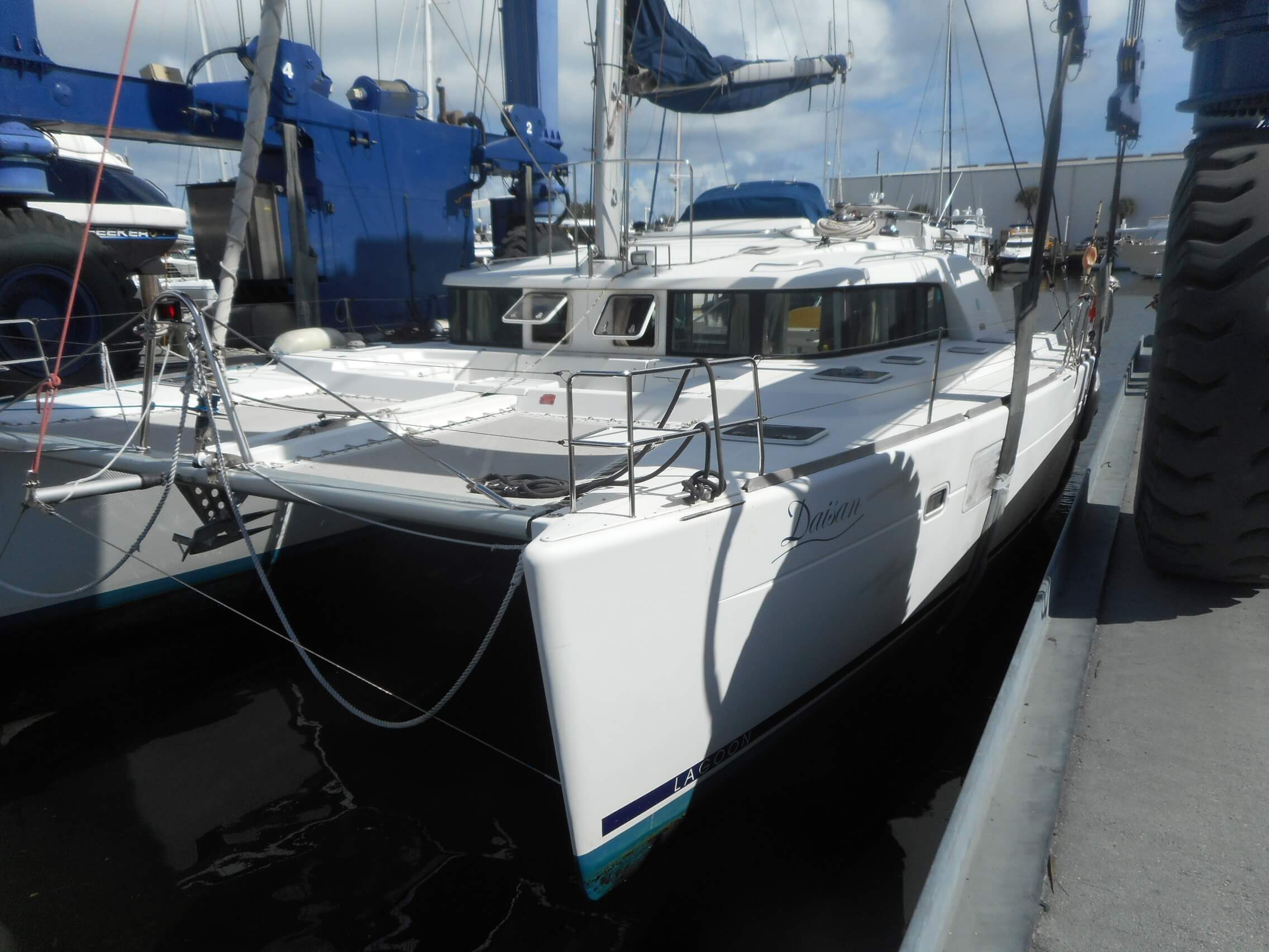 Used Sail Catamaran for Sale 2007 Lagoon 440 Boat Highlights